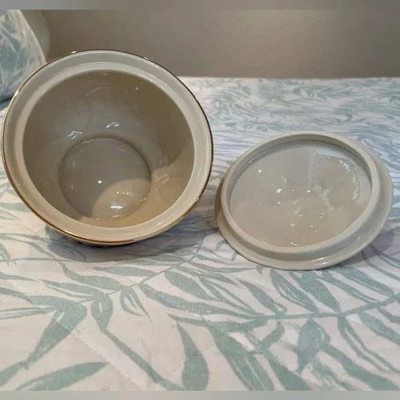 Lenox Holiday Set (NWT/NWOT - orig boxes "NOT" included) --- Retail value $600+ - Picture 6 of 15